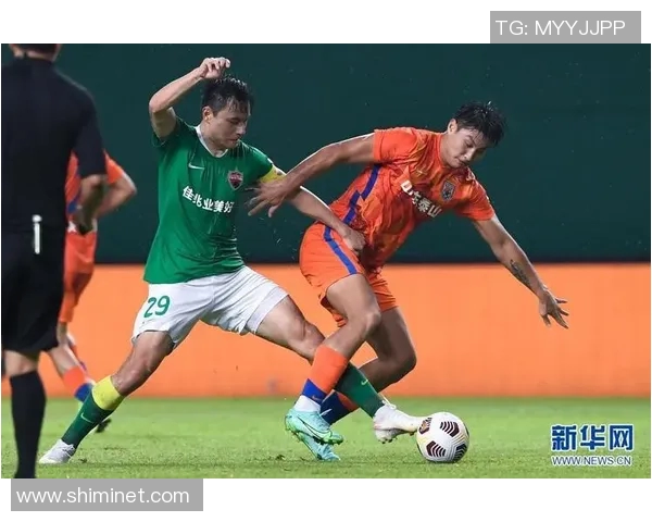 赛后分析:广州足球队与西安足球队的团队协作与战术执行探讨 赛后分析:广州足球队与西安足球队的团队协作与战术执行探讨